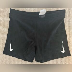 Nike AeroSwift DriFit Size large
